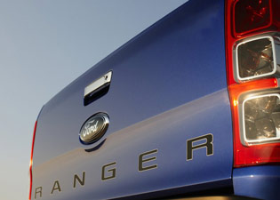 Bảng giá xe ô tô Ranger XLS MT của Ford