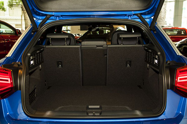 Khoang chứa đồ Audi Q2