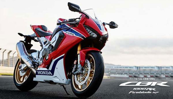 Honda chào giá 3 mẫu mô tô PKL 1000cc chính thức tại Sài Thành