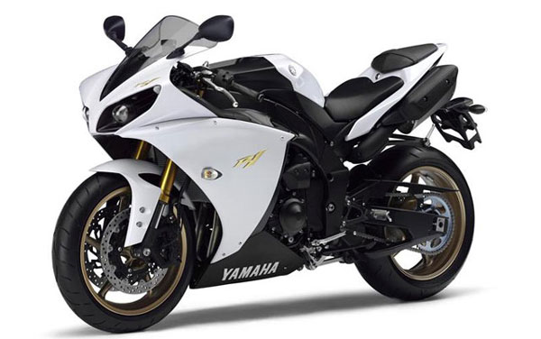 Bảng giá xe Yamaha FZ mới nhất hiện nay