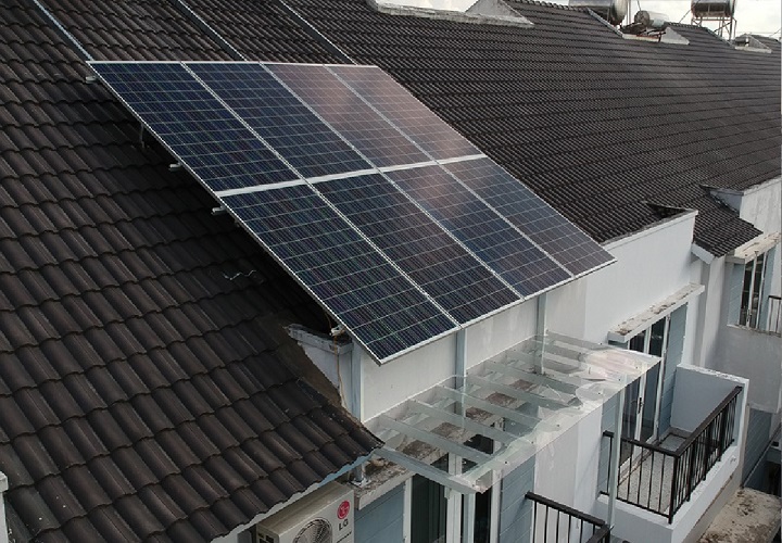 Lợi ích khi sử dụng hệ thống điện mặt trời 4kW là gì?