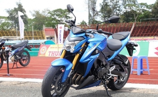Những mẫu mô tô 1000cc được bán chính thức tại Việt Nam